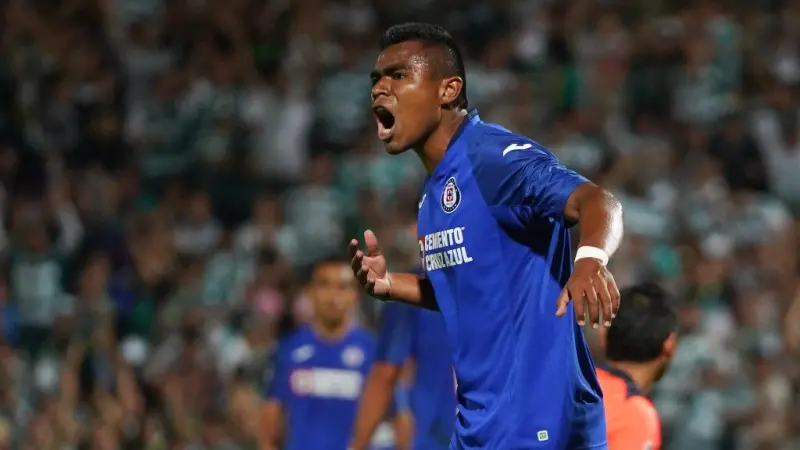 Jaiber Jiménez llevará su fiereza como defensa de Cruz Azul al arbitraje