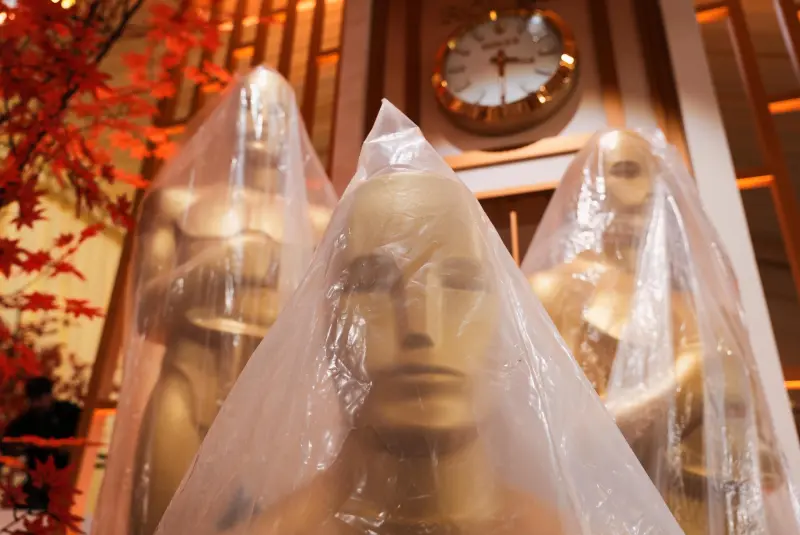 No solo la estatuilla: nominados al Oscar reciben lujosas bolsas de regalo valuadas en 350 mil dólares