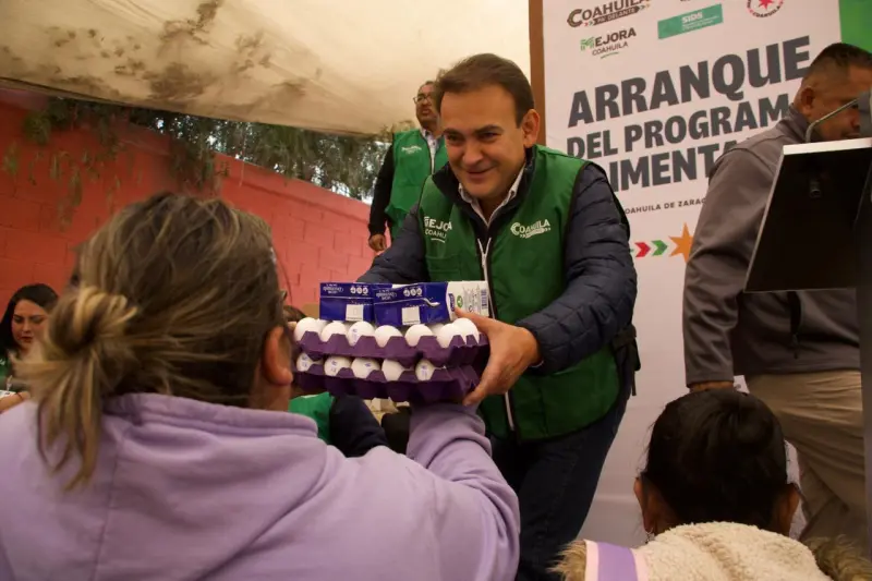 Coahuila: Presume como logro legislativo repartir 25 mil tapas de huevo