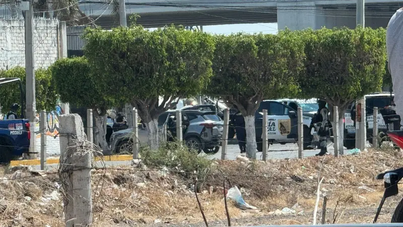 Persecución y balacera en la Celaya-Salamanca termina con detención de civiles armados en Villagrán