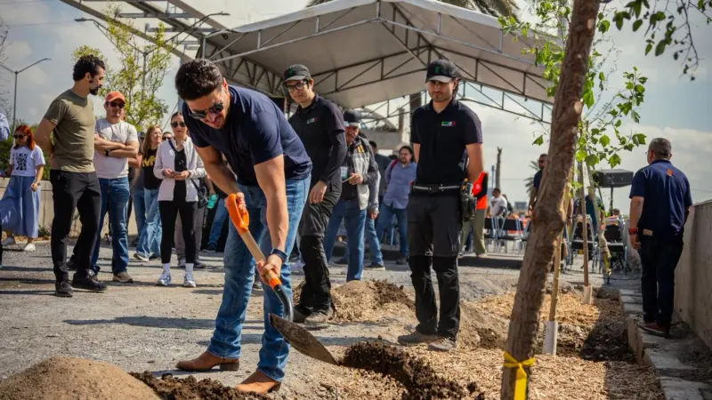 Arranca arborización del Parque Lineal de la Línea 4 del Metro