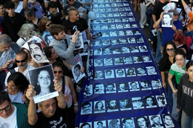 Cómo México se convirtió en el asilo de miles de argentinos hace 50 años