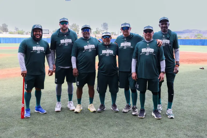 Bravos apalea 21-9 a Conspiradores en el inicio de su pretemporada