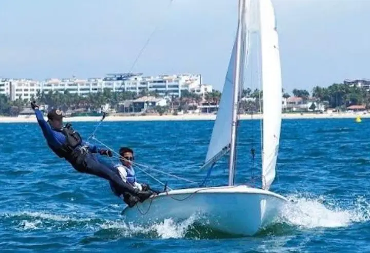 Triunfan veleristas acapulqueños en torneo internacional en Nayarit