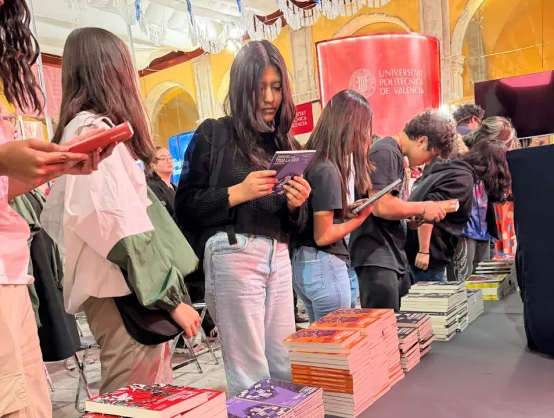 Fondo de Cultura Económica fomentan lectura en estudiantes