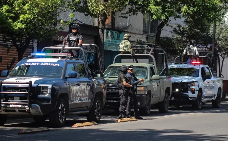 Reportan cateos al interior de Plaza de la Tecnología en Toluca