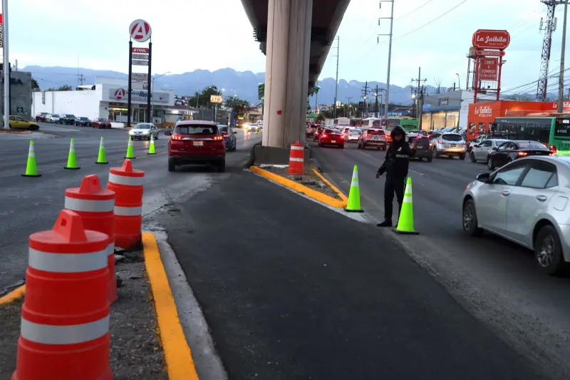 Arranca San Nicolás contraflujo matutino en Universidad por tráfico