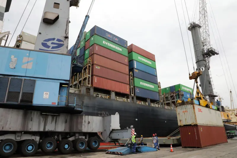 Corrupción en Aduanas: sobran evidencias; falta voluntad para llegar al fondo