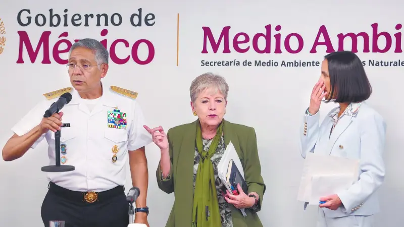 Un buque ilegal y chapopoteras originaron derrame