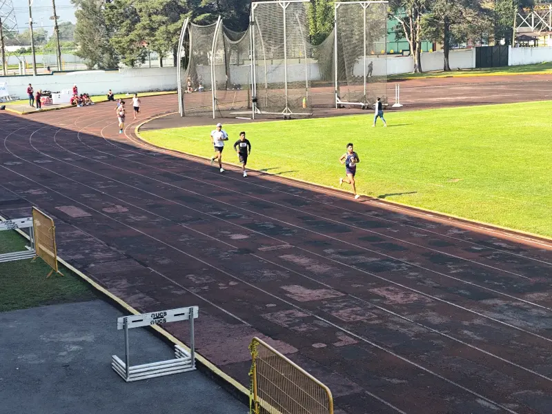 Denuncian deterioro de pista del complejo Deportivo de Orizaba