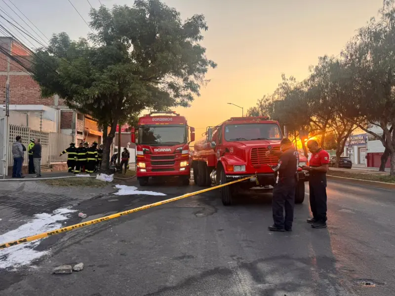 Incendio en negocio químico moviliza emergencia en León