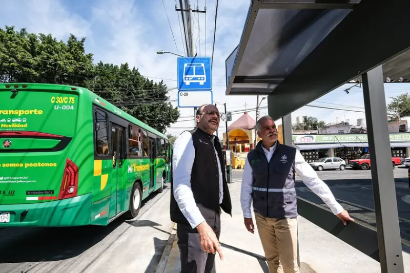 Saber exactamente cuándo llega tu camión podría ser realidad en Jalisco: quieren llevar el transporte a Google Maps y Waze