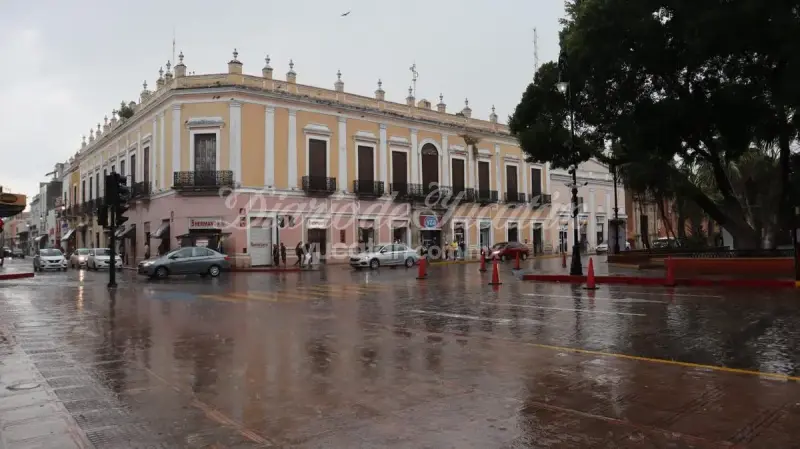 Continuarán las lluvias fuertes en la Península de Yucatán