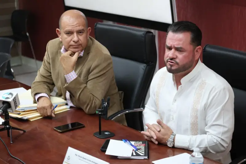 Chocan morenistas por declaraciones en plena conferencia