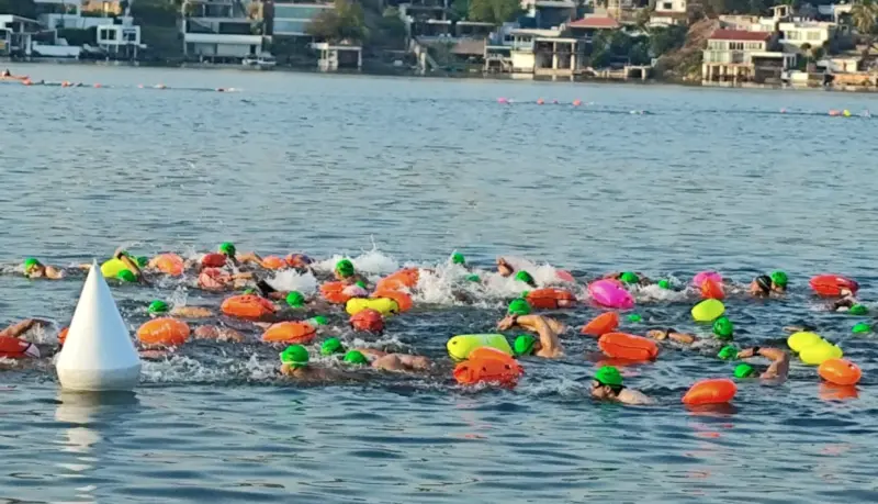 Recibe Tequesquitengo a la élite de la natación en aguas abiertas