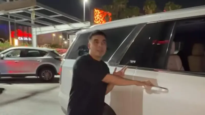 Denuncia el rapero MC Davo presunto cristalazo camionetas en Monterrey