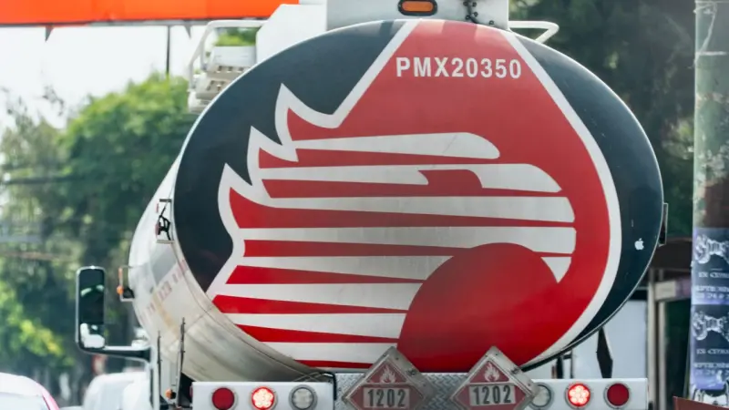 Conflicto en Medio Oriente encarece 1.48 pesos el diésel en México