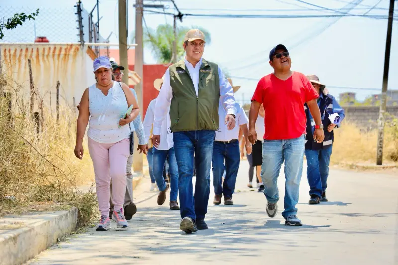 Recorre Ceagua colonias con escasez del vital líquido en Cuernavaca