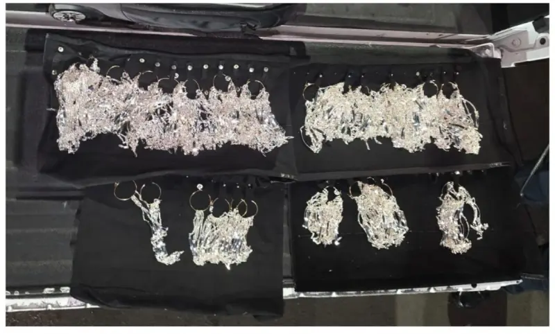 Aseguran a 4 personas y recuperan 739 piezas de plata en CDMX 