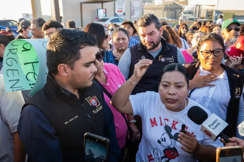 Residentes de Santa Fe protestan contra panteón y detienen proyecto