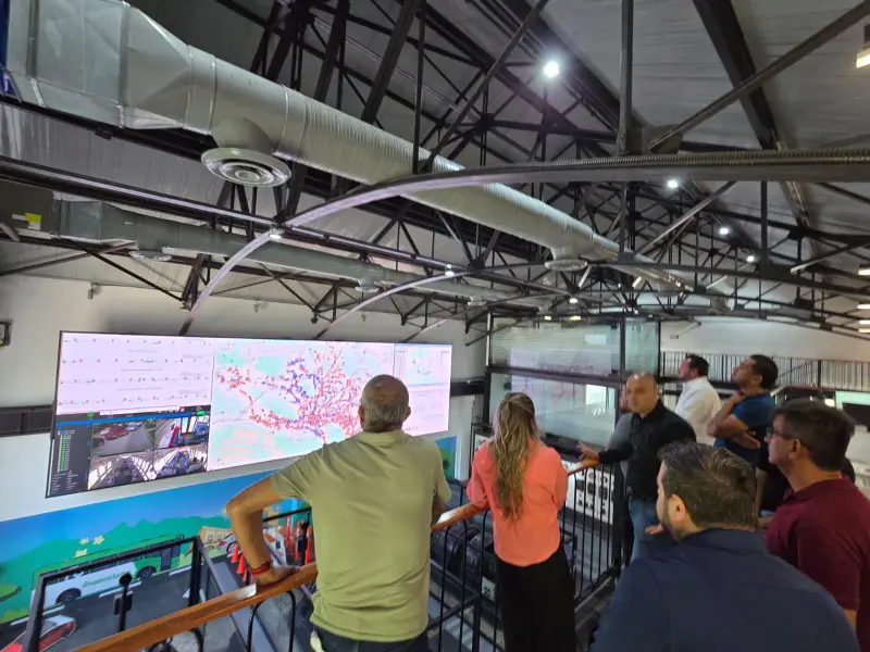 Torreón analiza modelo de transporte de Monterrey para modernizar sistema