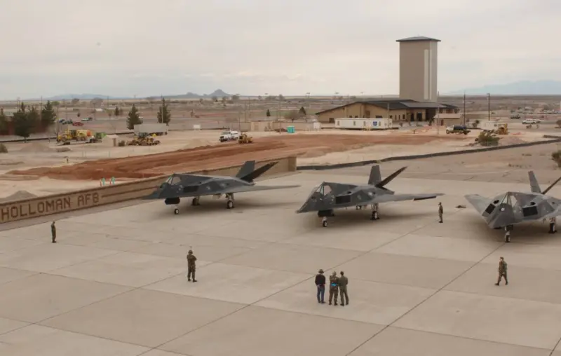 Reportan tiroteo en base aérea de EU que deja un muerto