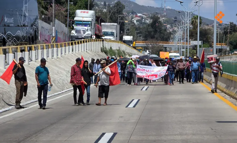 Marchan en Chilpancingo por la libertad de líder social detenido