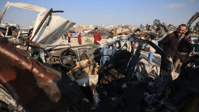 Hospital de Gaza reporta que un bombardeo israelí dejó ocho policías muertos