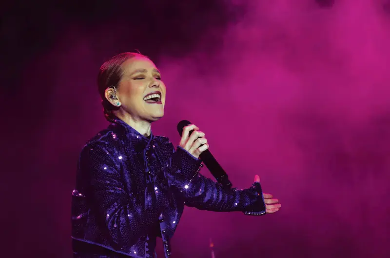 Kika Edgar cancela conciertos tras ser hospitalizada por apendicitis en Hermosillo