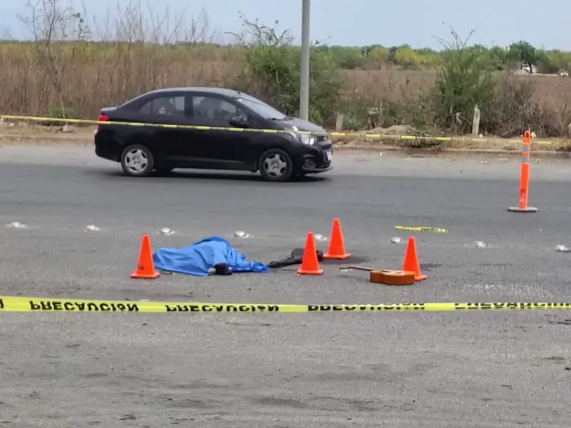 Muere adulto mayor tras ser atropellado por tráiler en Salinas Victoria