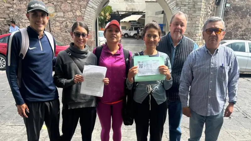 Presentan denuncia penal por cierre del camino Los Mexicanos; Laura Galván encabeza la querella