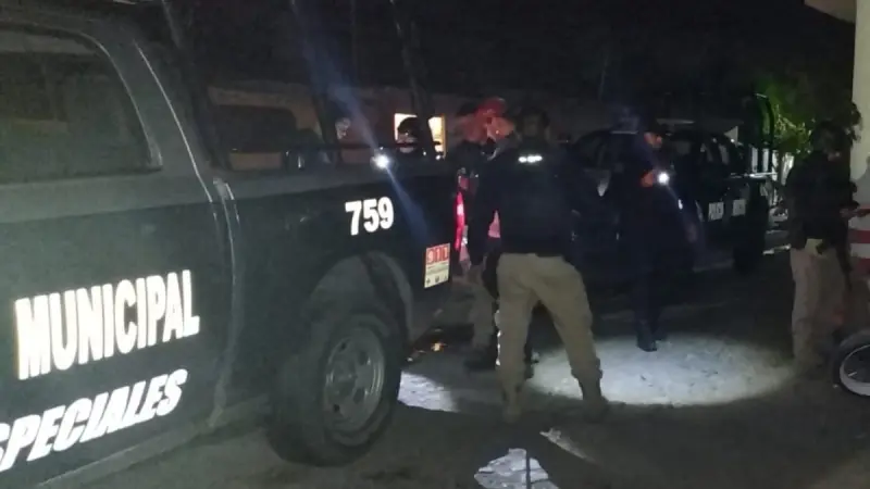 Joven malherido logra esconderse en casa tras ser perseguido a balazos en Valle de Santiago