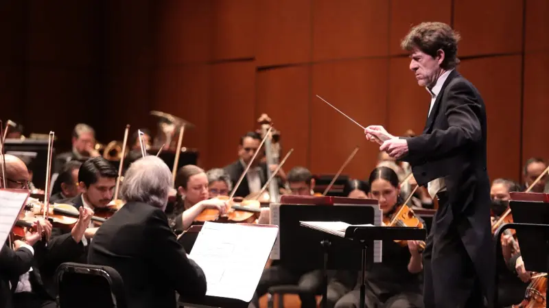 OSUG cautiva con velada sinfónica en Teatro Juárez