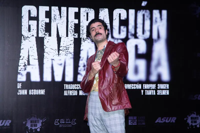 Actor José Ángel Bichir es hospitalizado tras caer de edificio en la CDMX