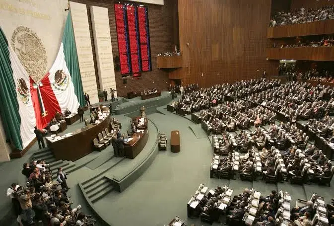 Reconoce Felifer a diputados federales del PAN, luego del rechazo a la reforma electoral