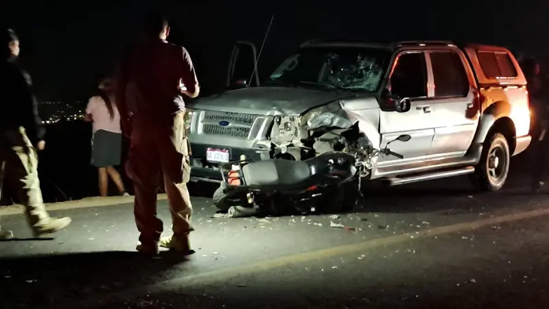 Accidente en carretera de Comanjilla deja un motociclista sin vida