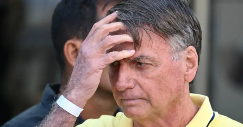 Jair Bolsonaro deja la cárcel en Brasil... y lo ingresan al hospital donde permanece en terapia intensiva