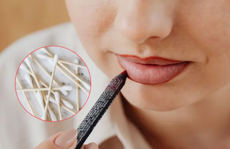 Cómo perfilar los labios sin errores usando un bastoncillo