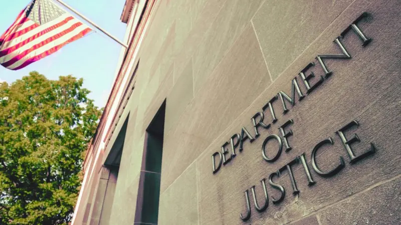 Detienen a uno de los 10 más buscados del FBI