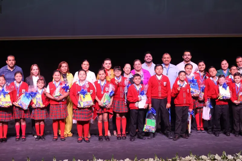 Estudiantes de Purísima participan en concurso de himno estatal