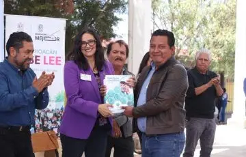 Impulsa ICTI círculos de lectura con materiales en lengua purépecha