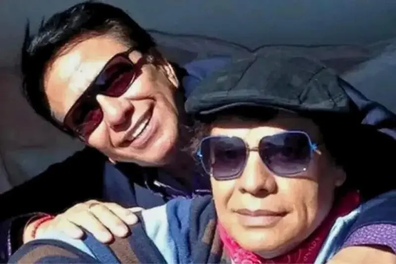 Honra la memoria de Juan Gabriel y Jesús Salas