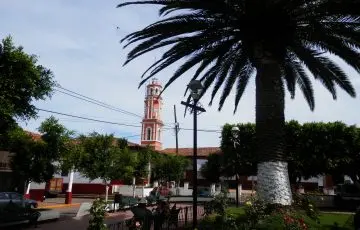 Reloj de 1904 aún marca el tiempo en Acuitzio del Canje