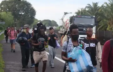 Anuncian salida de caravana migrante desde Chiapas