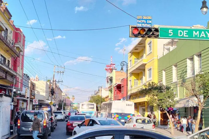 Detienen a tres tras asalto a joyería en pleno centro