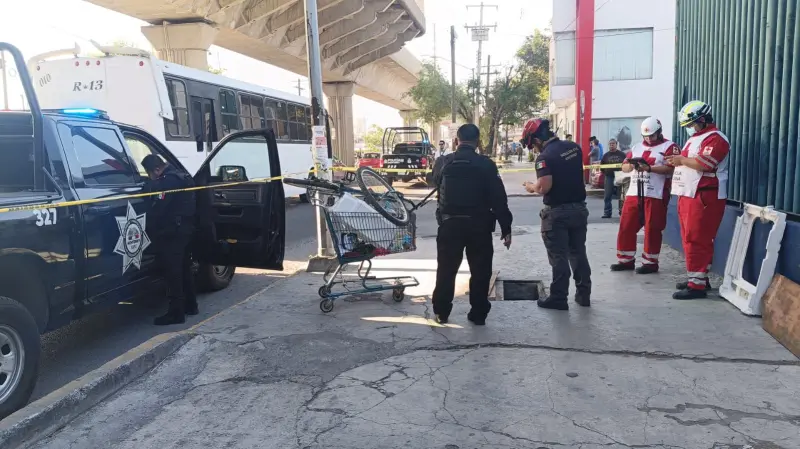 Muere hombre tras sufrir descarga eléctrica en registro en Monterrey