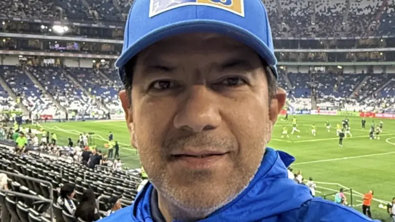 Fallece Axel Solís, reportero de Monterrey, a los 56 años