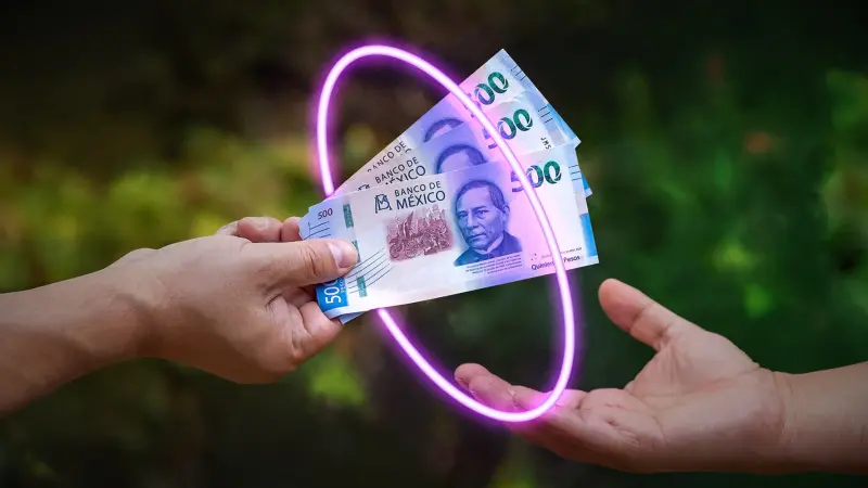 Peso cierra ‘empachado’ por dato de la inflación: ¿En cuánto cotiza frente al dólar HOY?