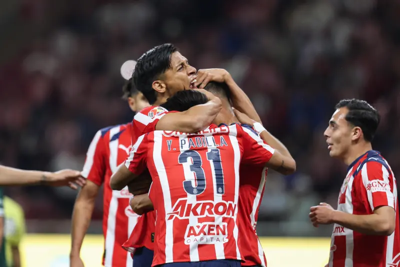 Golea Chivas al León: El Rebaño recupera el liderato del Clausura 2026 de la Liga MX