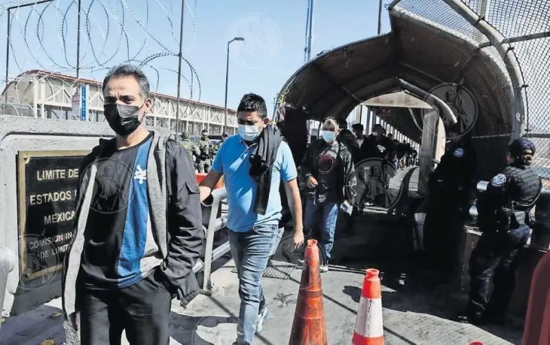 Suman 4 mil 974 mexicanos deportados